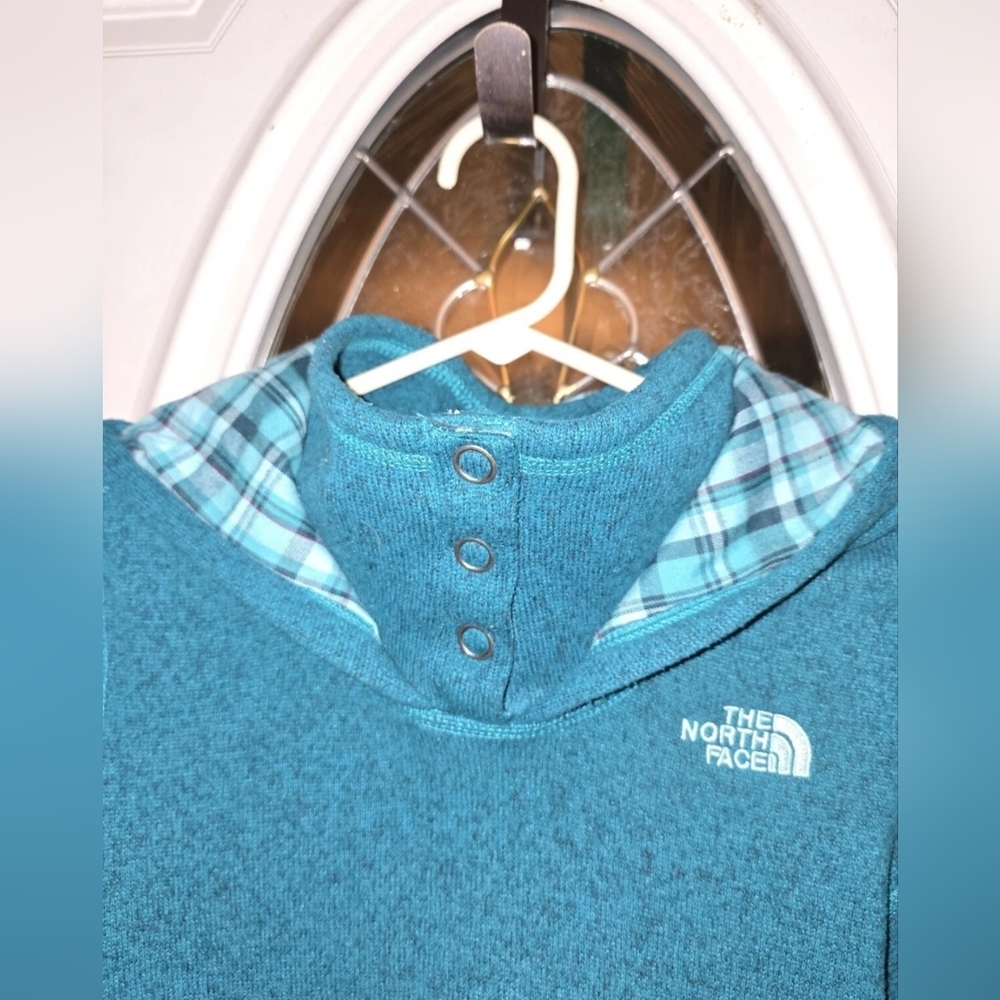 The North Face Women’s Sm Sweater Knit Fleece Sweatshirt Hood 3 Snap Plaid Teal - Picture 3 of 12